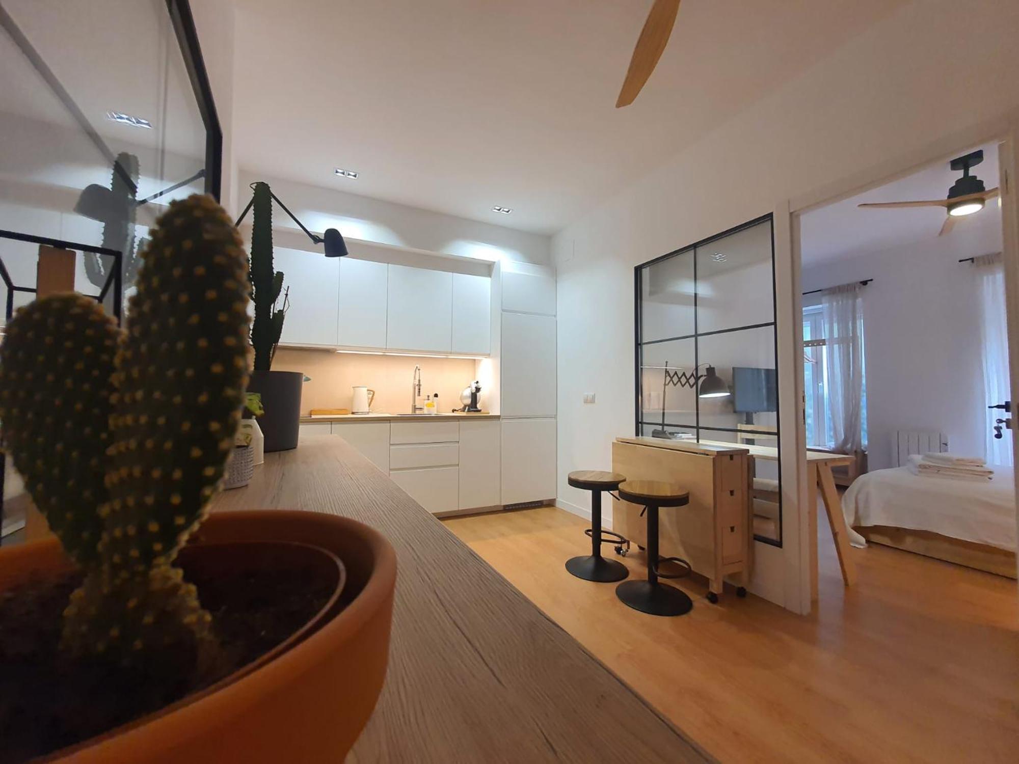 Rentadore Atocha Suites มาดริด ภายนอก รูปภาพ